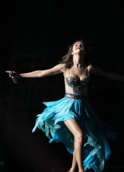 Selena Gomez Performs in Vancouver