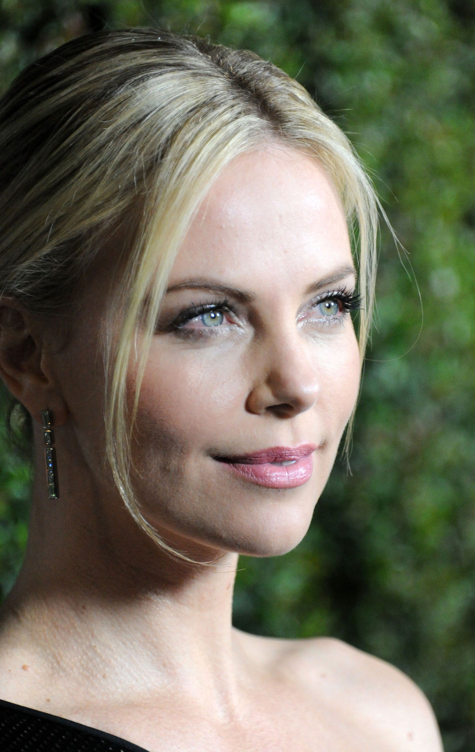 Charlize Theron at Young Adult Premiere in Los Angeles ...
 Charlize Theron Young
