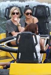 Vanessa Hudgens and Ashley Benson