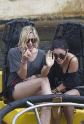 Vanessa Hudgens and Ashley Benson