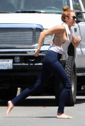 MILEY CYRUS