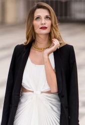 MISCHA BARTON
