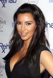 KIM KARDASHIAN
