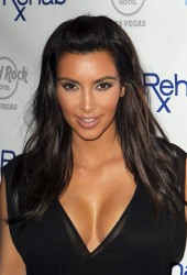 KIM KARDASHIAN