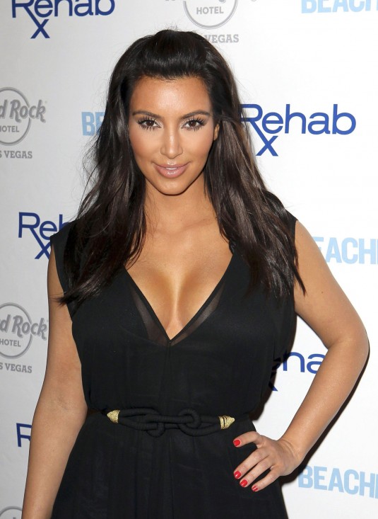 KIM KARDASHIAN