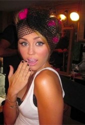 MILEY CYRUS