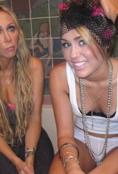 MILEY CYRUS
