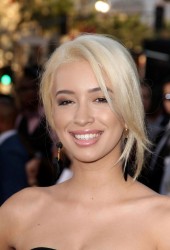 CHRISTIAN SERRATOS