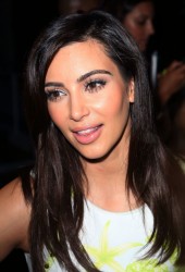 KIM KARDASHIAN