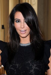 KIM KARDASHIAN