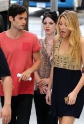 BLAKE LIVELY and MICHELLE TRACHTENBERG