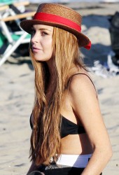 LINDSAY LOHAN