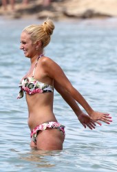 TULISA CONTOSTAVLOS