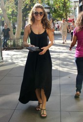 MARIA MENOUNOS
