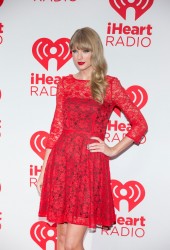 TAYLOR SWIFT