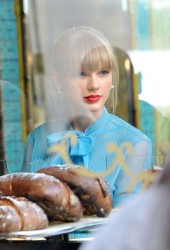 TAYLOR SWIFT