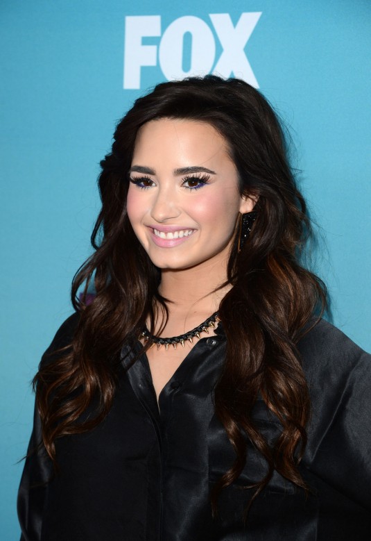 DEMI LOVATO