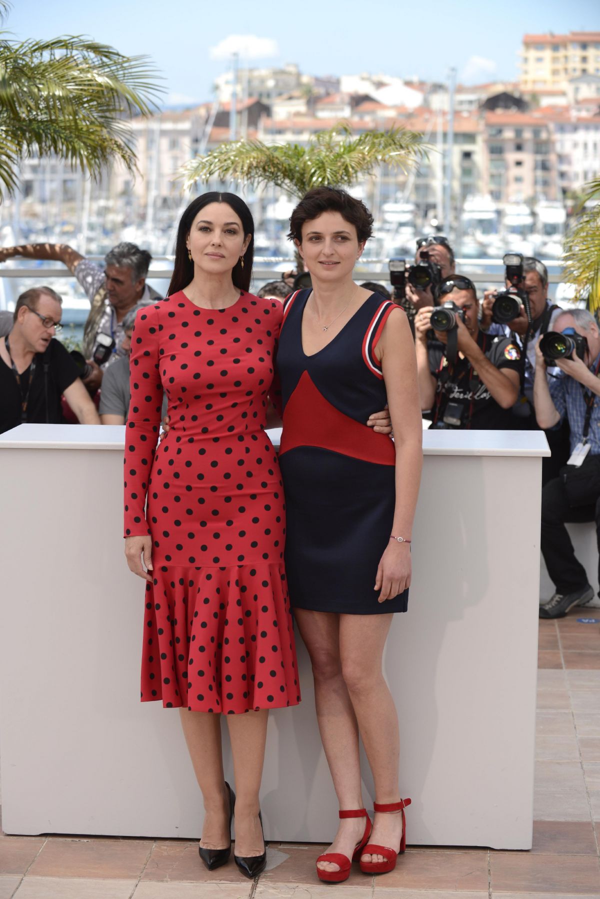 monica-bellucci-at-lemmeraviglie-photocall-at-cannes-film-festival_2.jpg