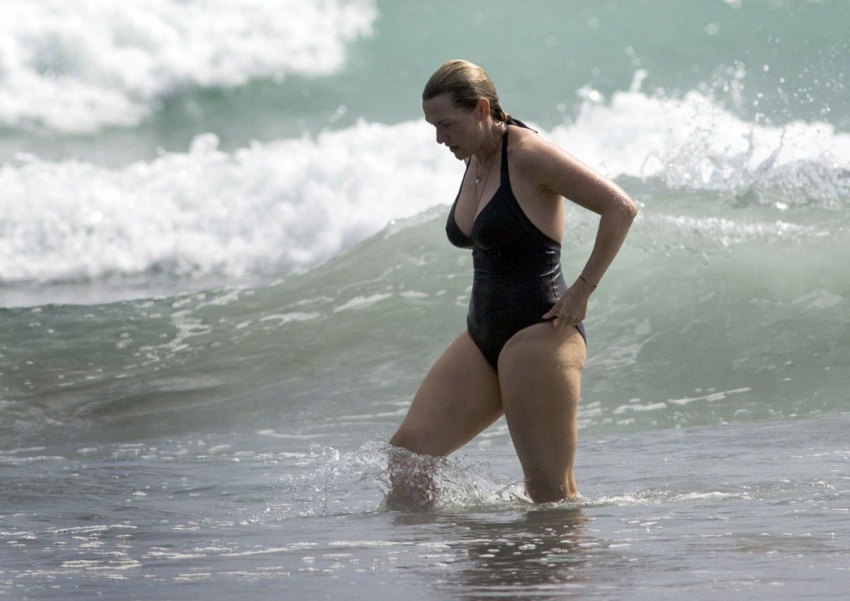 Kate Winslet Bikini 60