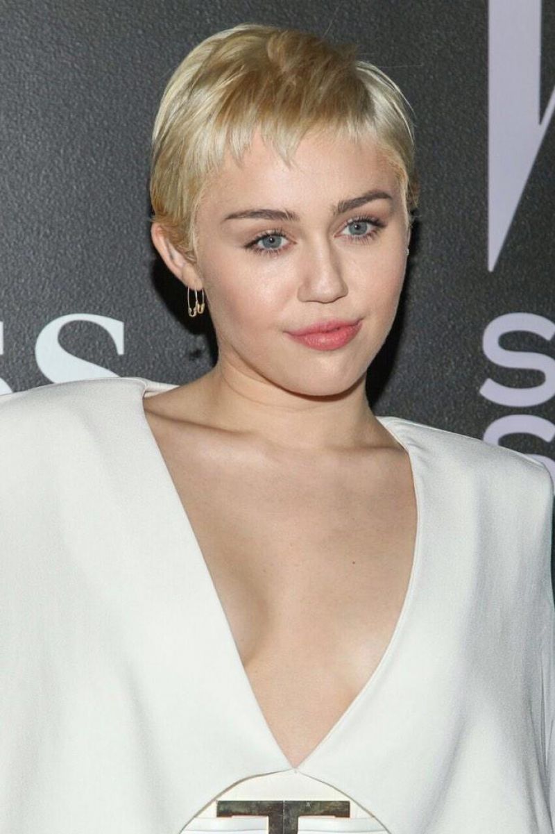cyrus w magazine Miley