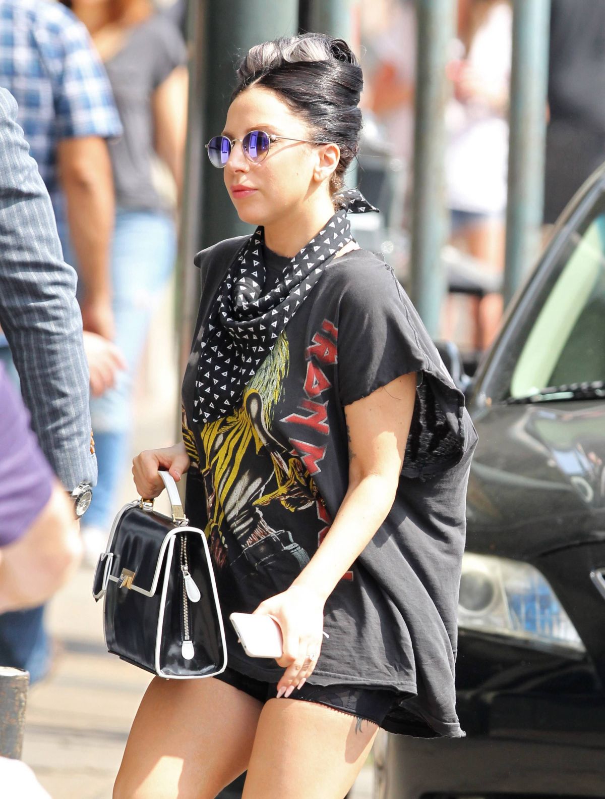 lady-gaga-arrives-at-a-brunch-in-new-orl