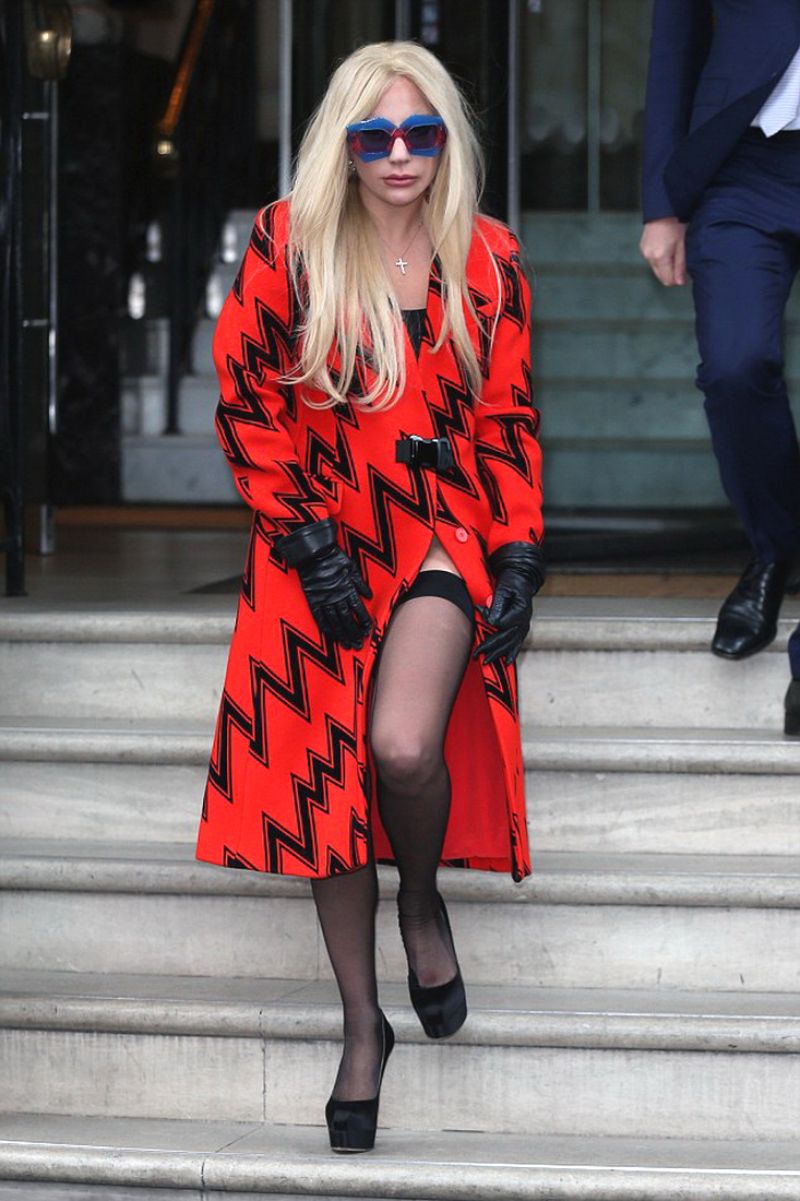 lady-gaga-out-and-about-in-london-25-11-