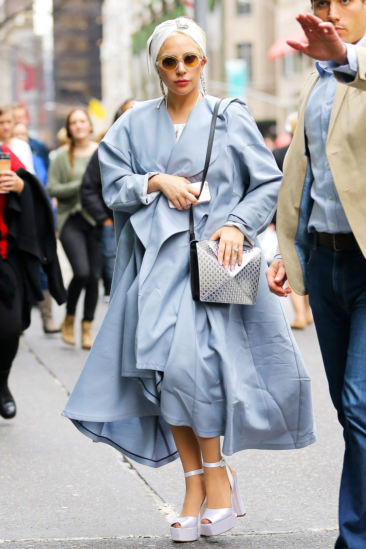 lady-gaga-out-shopping-in-new-york-12-24
