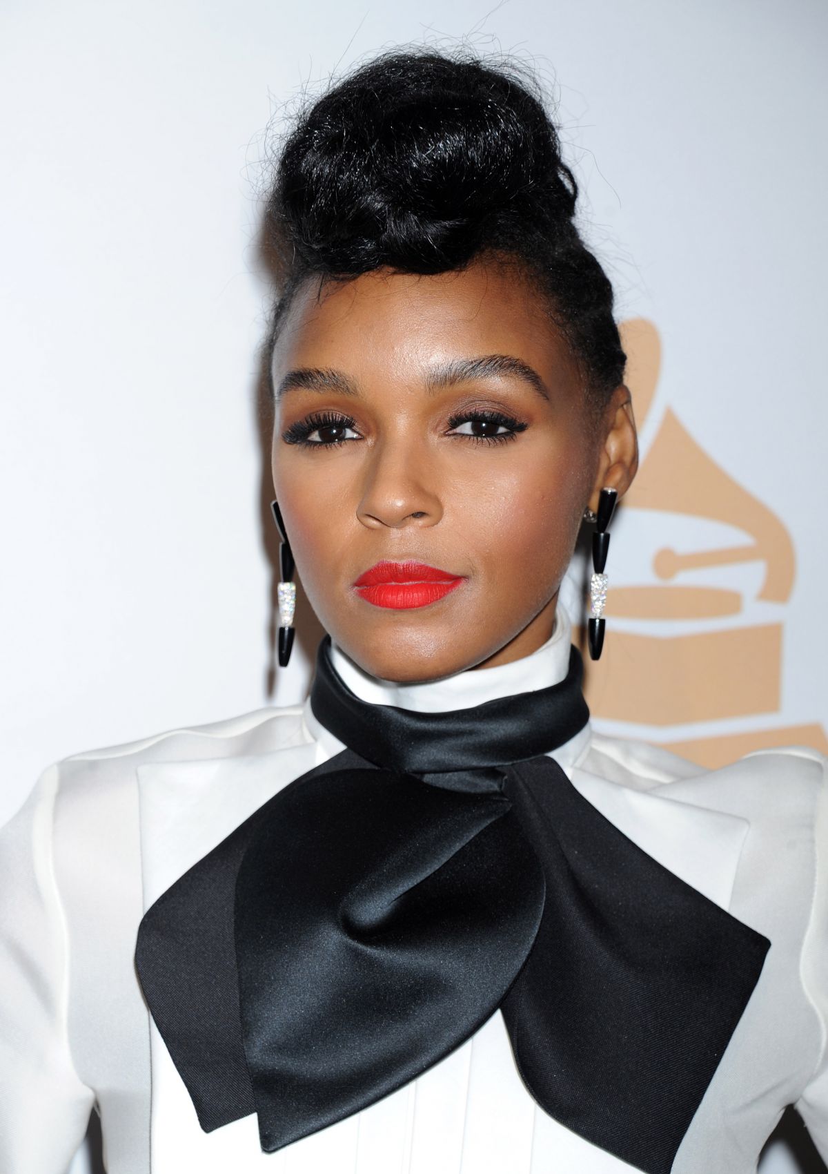 JANELLE MONAE at 2016 Pregrammy Gala and Salute to Industry Icons in