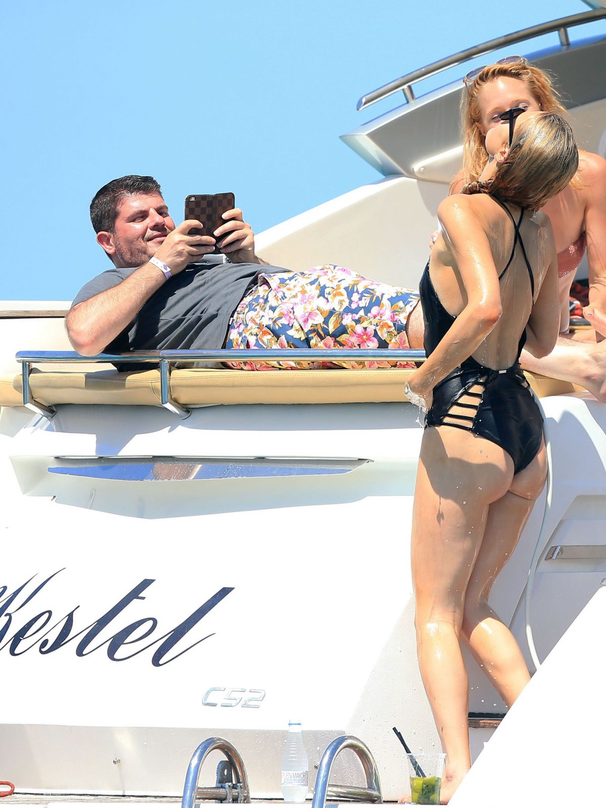 Paris Hilton Nude On Boat 102