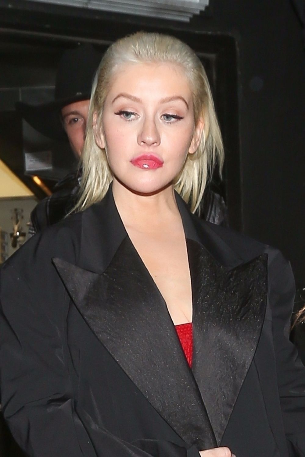 christina-aguilera-night-out-in-west-hol