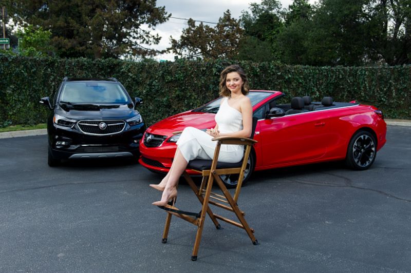 miranda-kerr-for-buick-campaign-2017-3.j