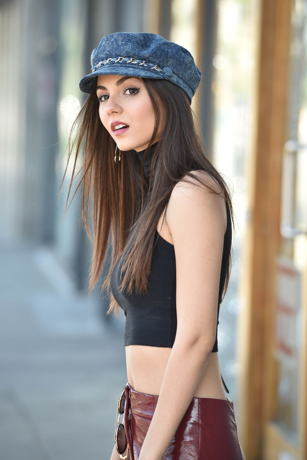 victoria-justice-out-and-about-in-los-an