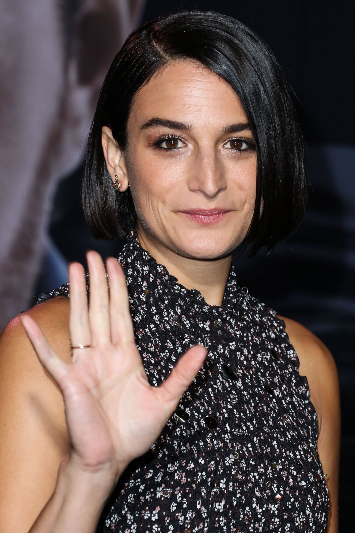 jenny-slate-at-venom-premiere-in-los-angeles-10-01-2018-2.jpg