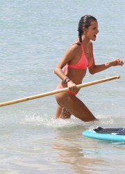 Alessandra Ambrosio Paddleboarding on the Beach