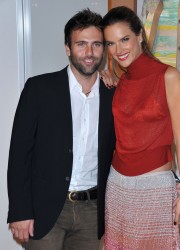 Alessandra Ambrosio at Rodeo Drive Walk of Style Award
