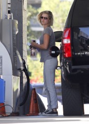 Ali Larter Pumping Gas