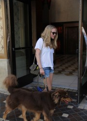 Amanda Seyfried Walking Her the Dog