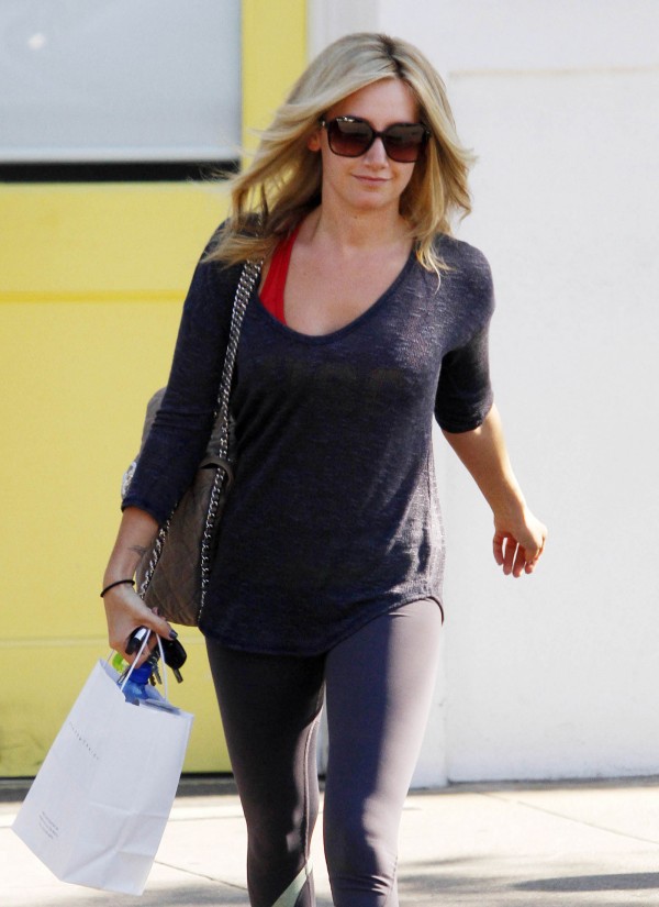 Ashley Tisdale at Andy Lecompte Hair Salon