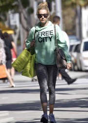 Ashley Tisdale in Leggings