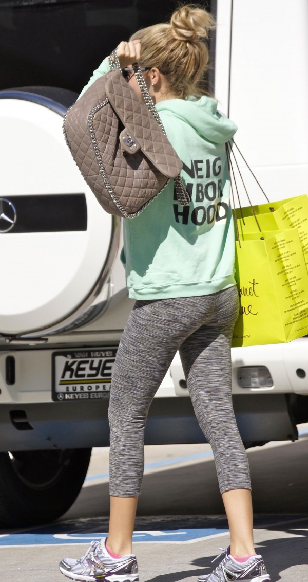 Ashley Tisdale in Leggings