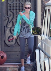 Ashley Tisdale in Leggings