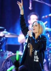 Avril Lavigne Performs in Ottawa