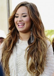 Demi Lovato on Extra at The Grove