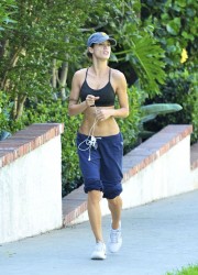 Elisabetta Canalis Jogging in Los Angeles