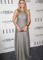 Elizabeth Olsen at Elle’s Women in Hollywood Tribute