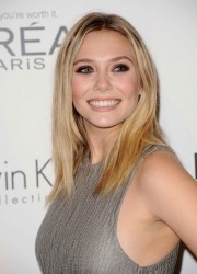 Elizabeth Olsen at Elle’s Women in Hollywood Tribute