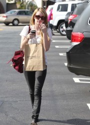 Emma Roberts Shopping