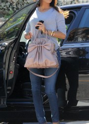 Eva Longoria in Tight Jeans