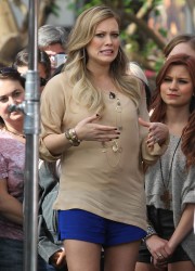 Hilary Duff on The Grove Set