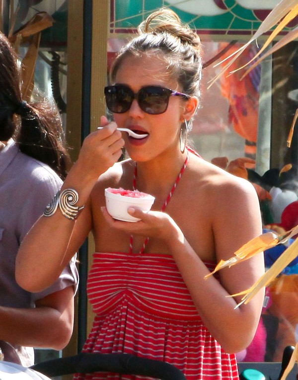 Jessica Alba and Family at The Pumpkin Patch